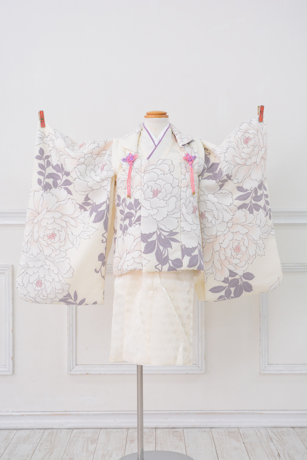 七五三用 ストライプデザイン 白い衣装